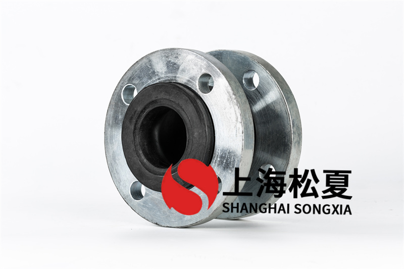 組裝球型橡膠軟接頭時，地腳螺栓的螺桿擠出機應伸進三通接頭兩側(cè)